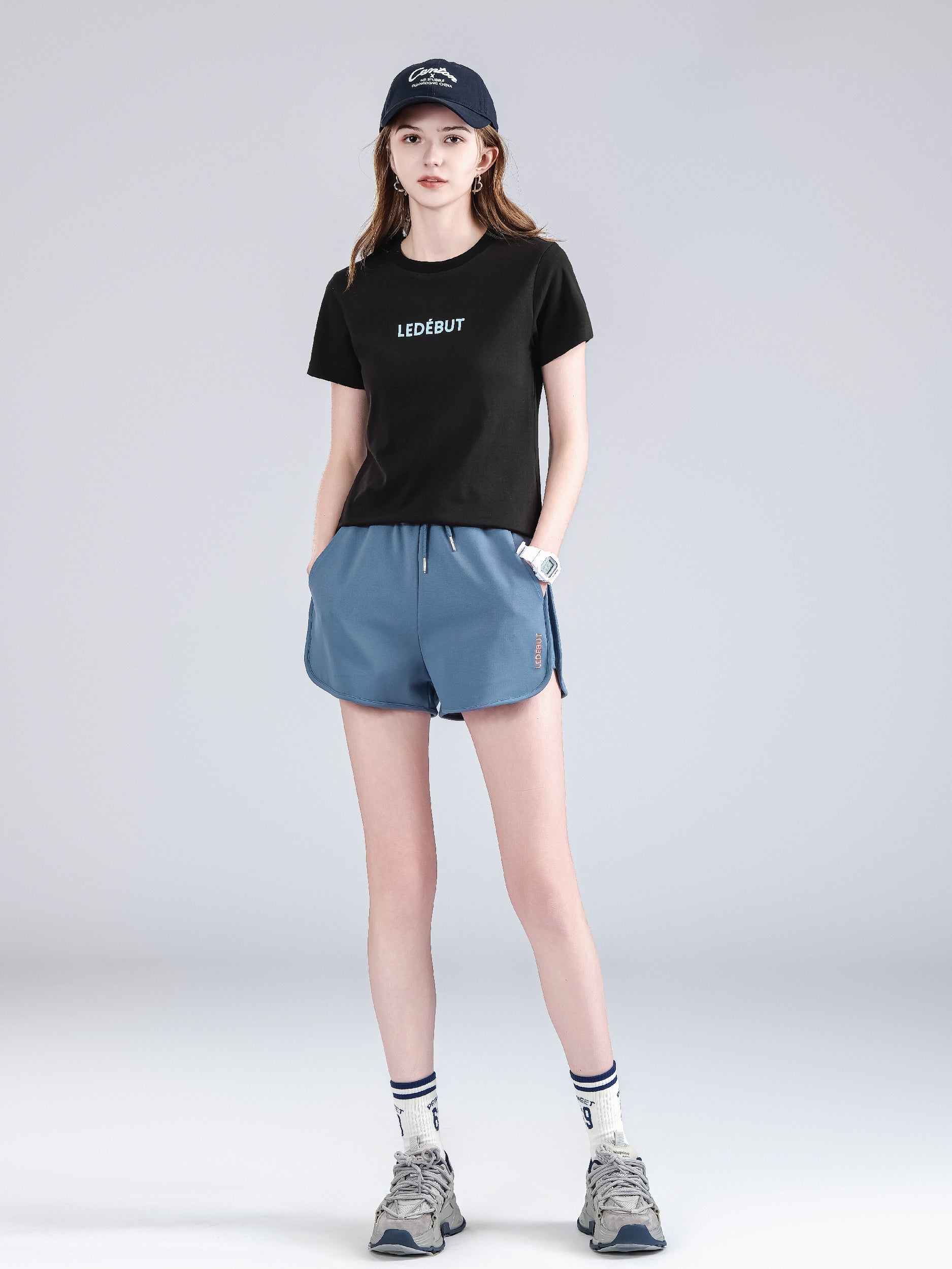 Women Roma Fabric Short Pants