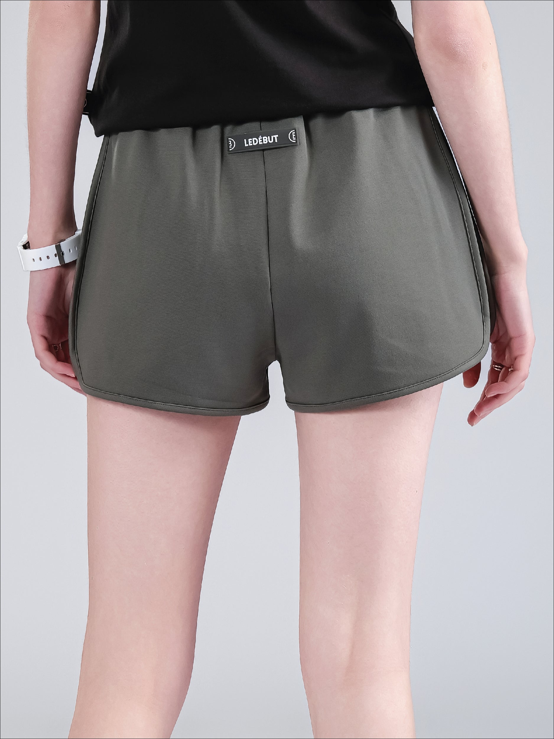 Women Roma Fabric Short Pants
