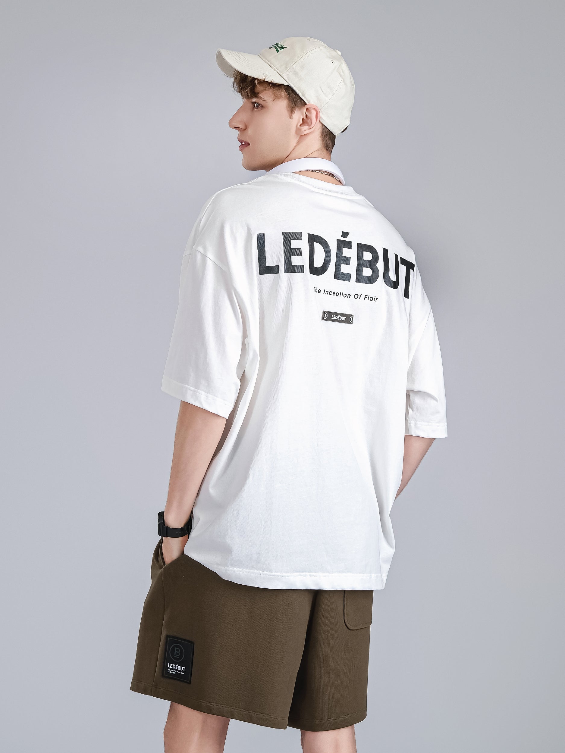 Unisex Center Embroidery with Ledebut Pearl Print Oversized Tee