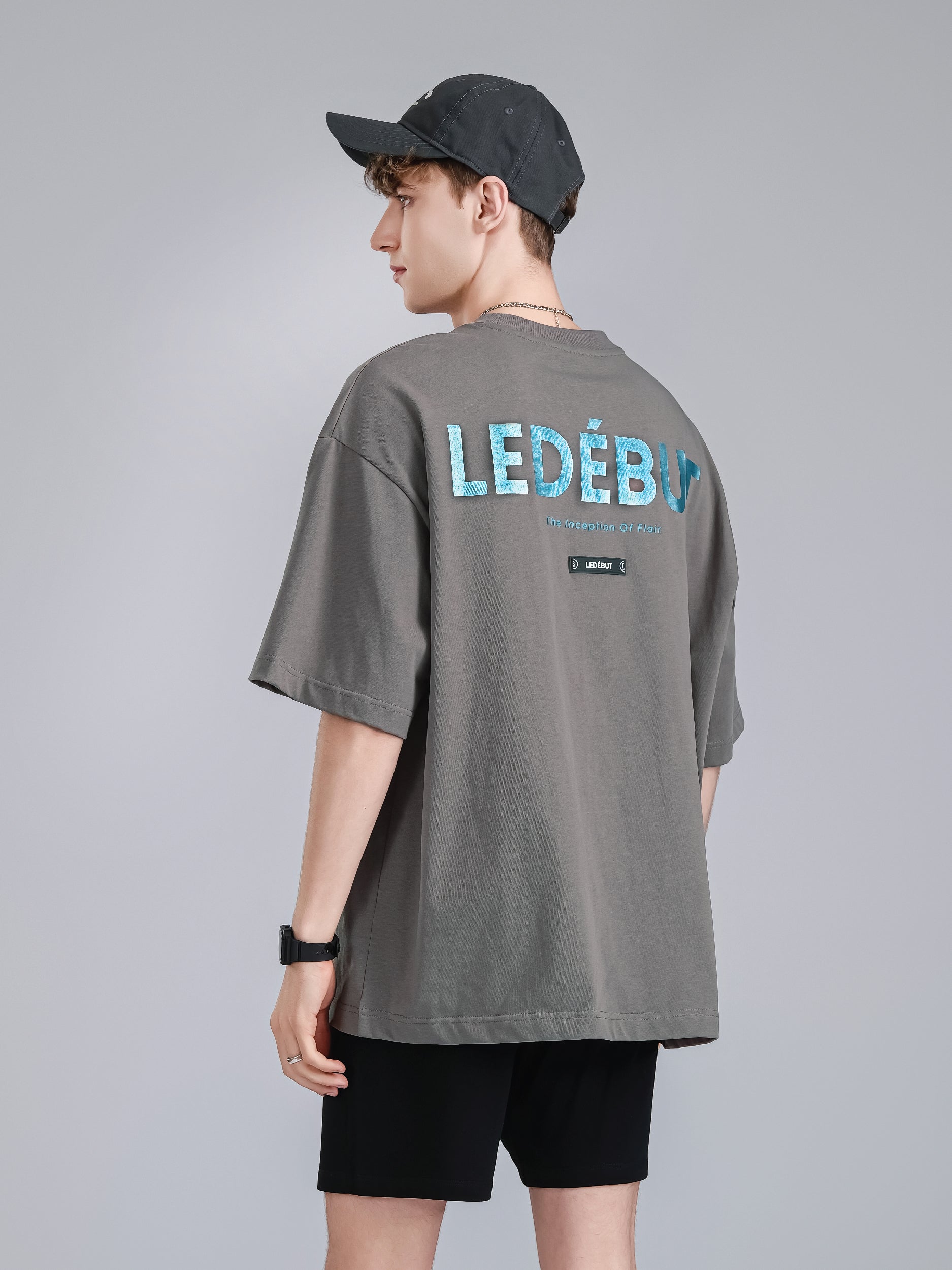 Unisex Center Embroidery with Ledebut Pearl Print Oversized Tee