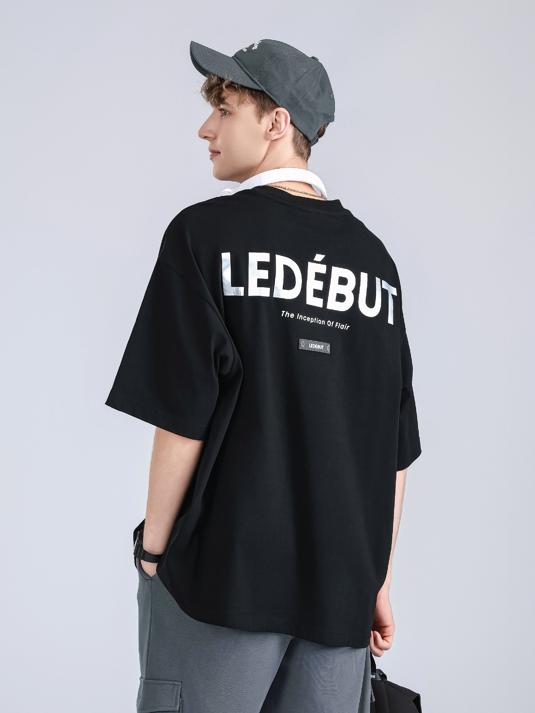 Unisex Center Embroidery with Ledebut Pearl Print Oversized Tee