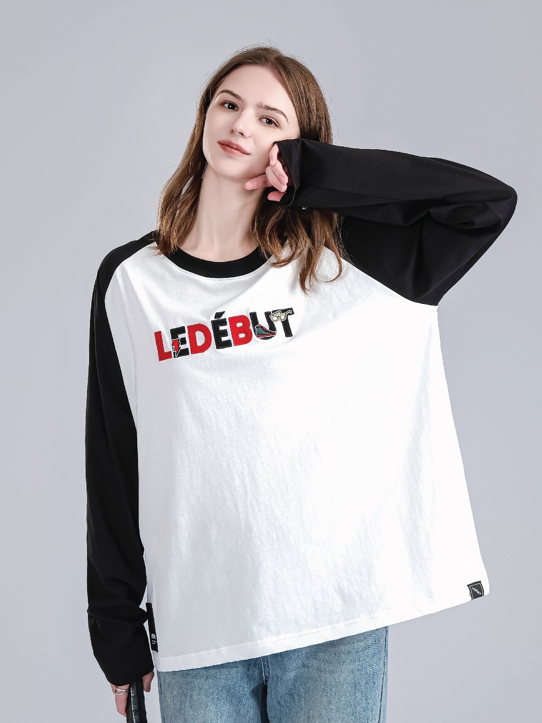 Women Center Patch Long Sleeve Tee