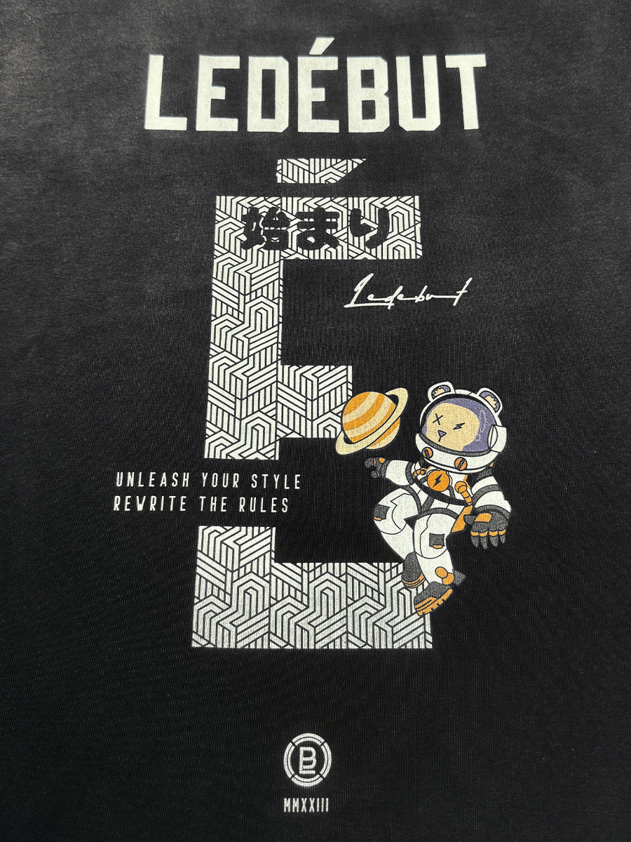 Unisex Gradé Spacecraft Bear Oversized Tee