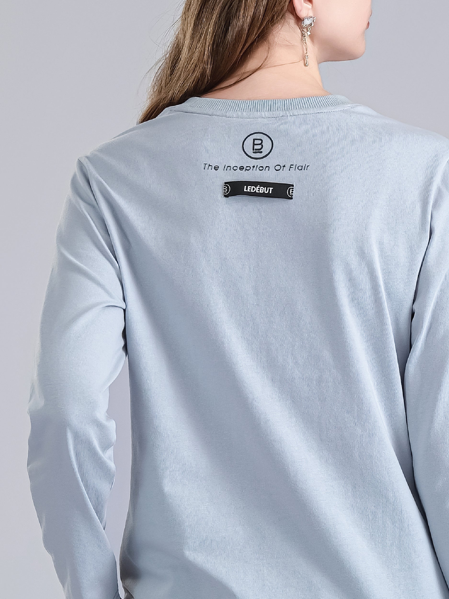 Women Center Label Long Sleeve Tee