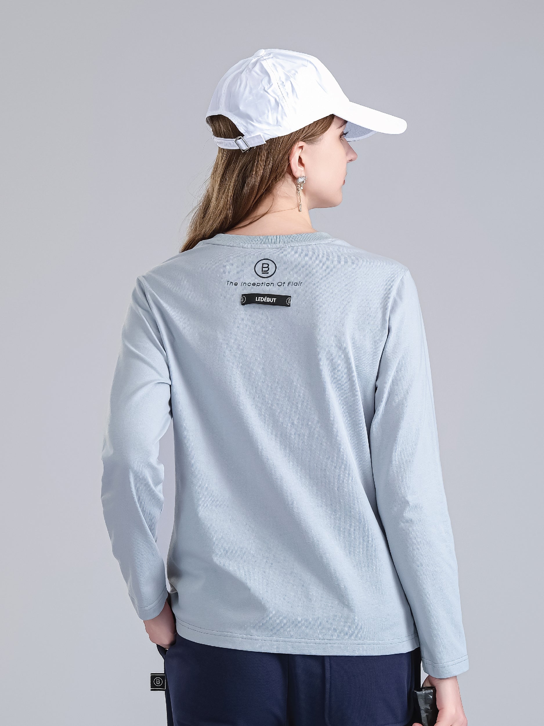 Women Center Label Long Sleeve Tee