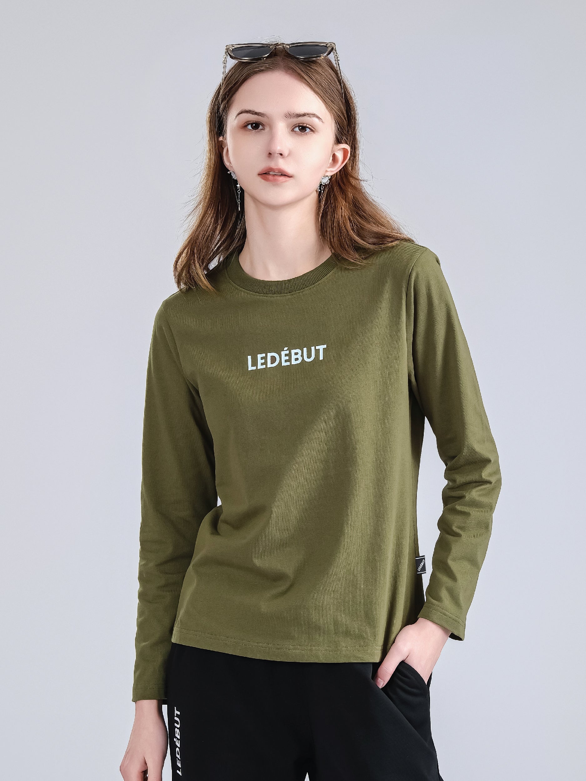 Women Center Label Long Sleeve Tee