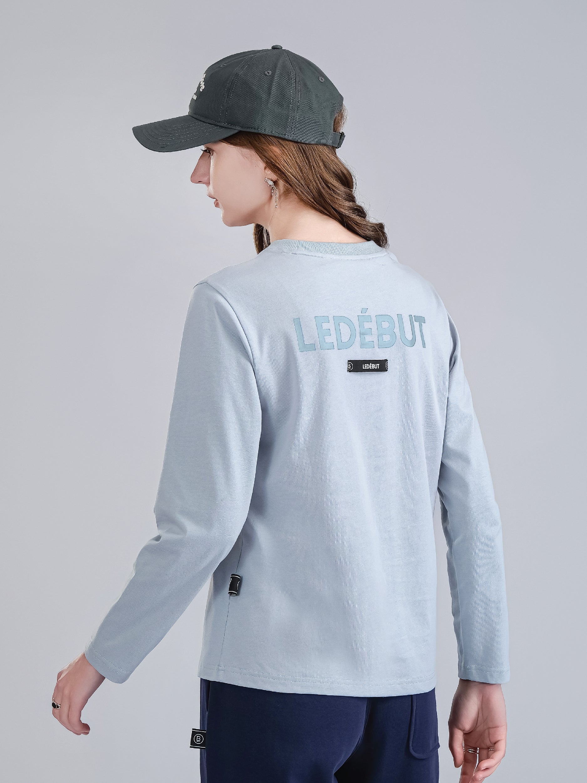 Women Center LÉB Embroidery Long Sleeve Tee