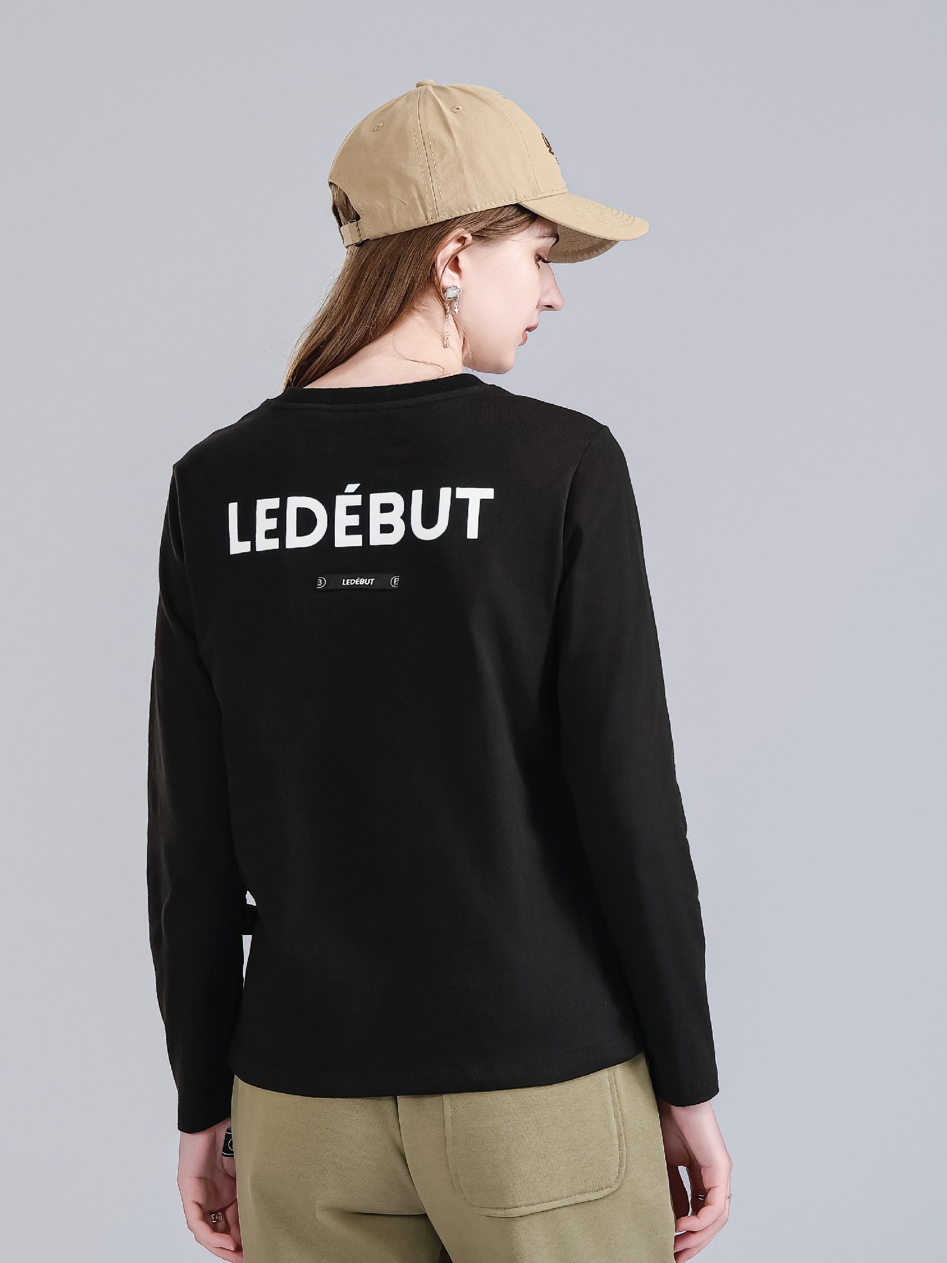 Women Center LÉB Embroidery Long Sleeve Tee