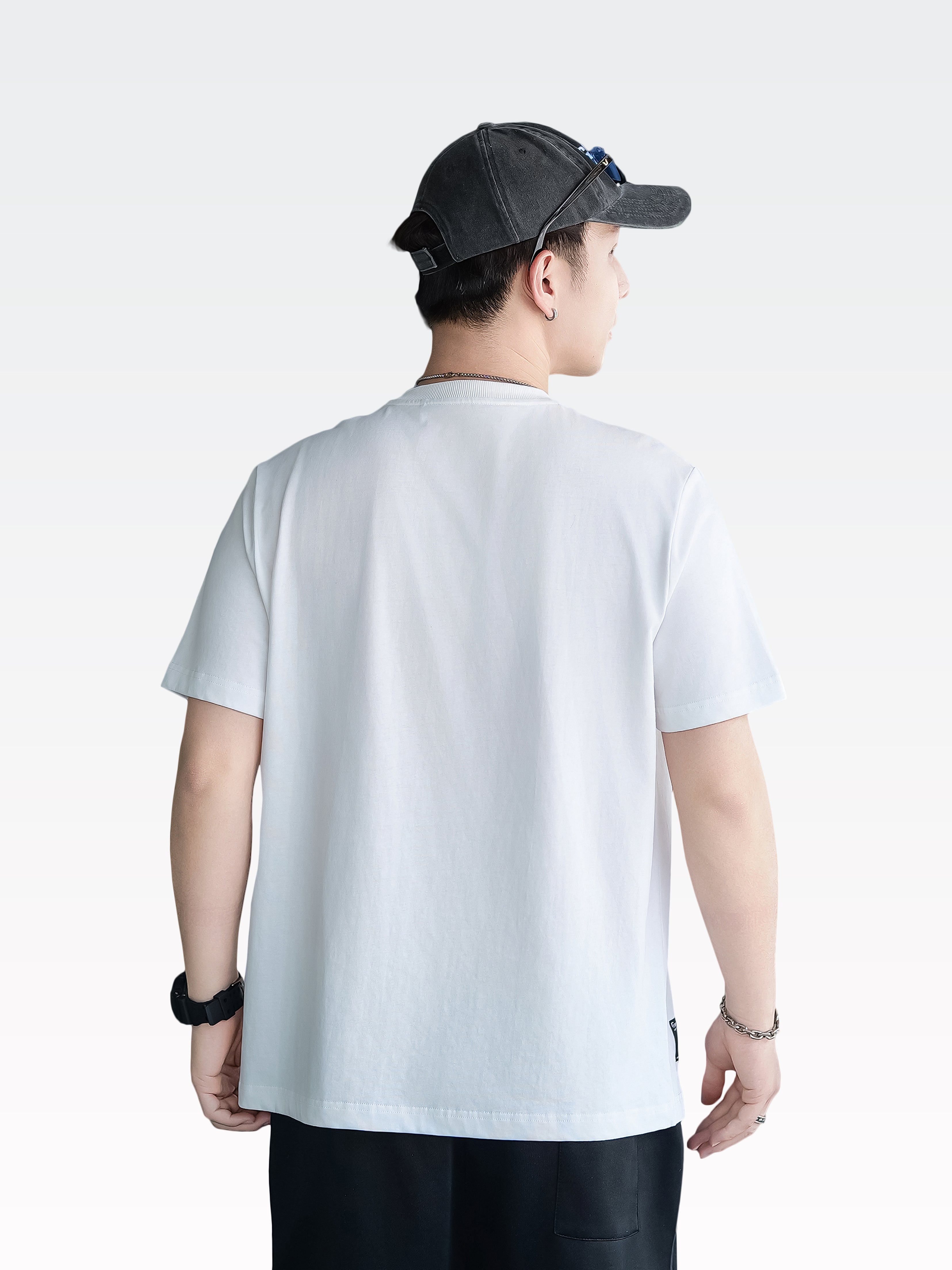 Men Leb Contrast Pocket Regular Tee