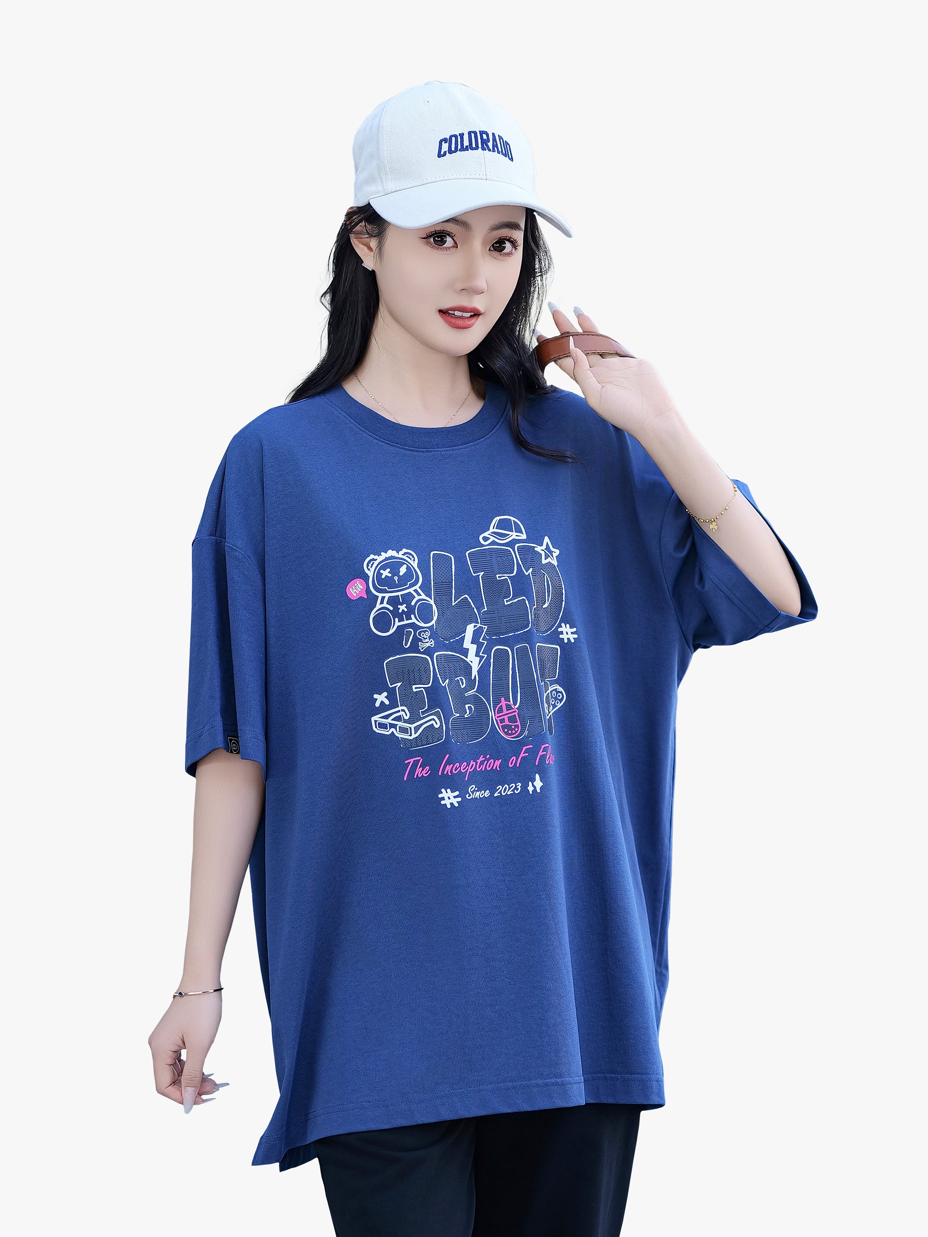 Unisex LEDEBUT Fun Bubble Font Oversized Tee